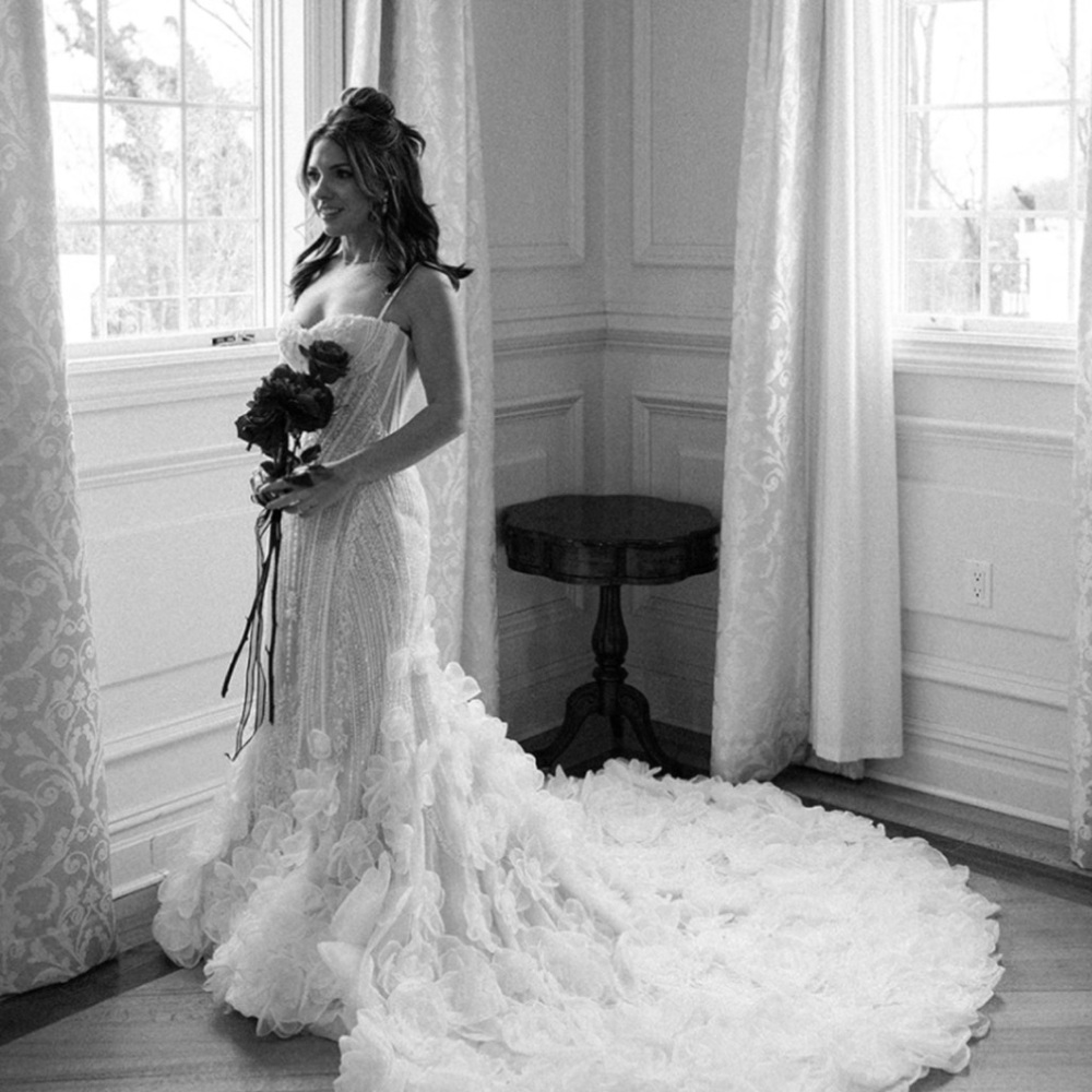 Elegant White Wedding Dress
